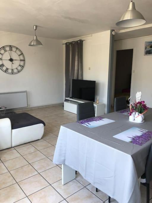 Appartement Balcon, Place De Parking, Centre Ville Valence  Zewnętrze zdjęcie